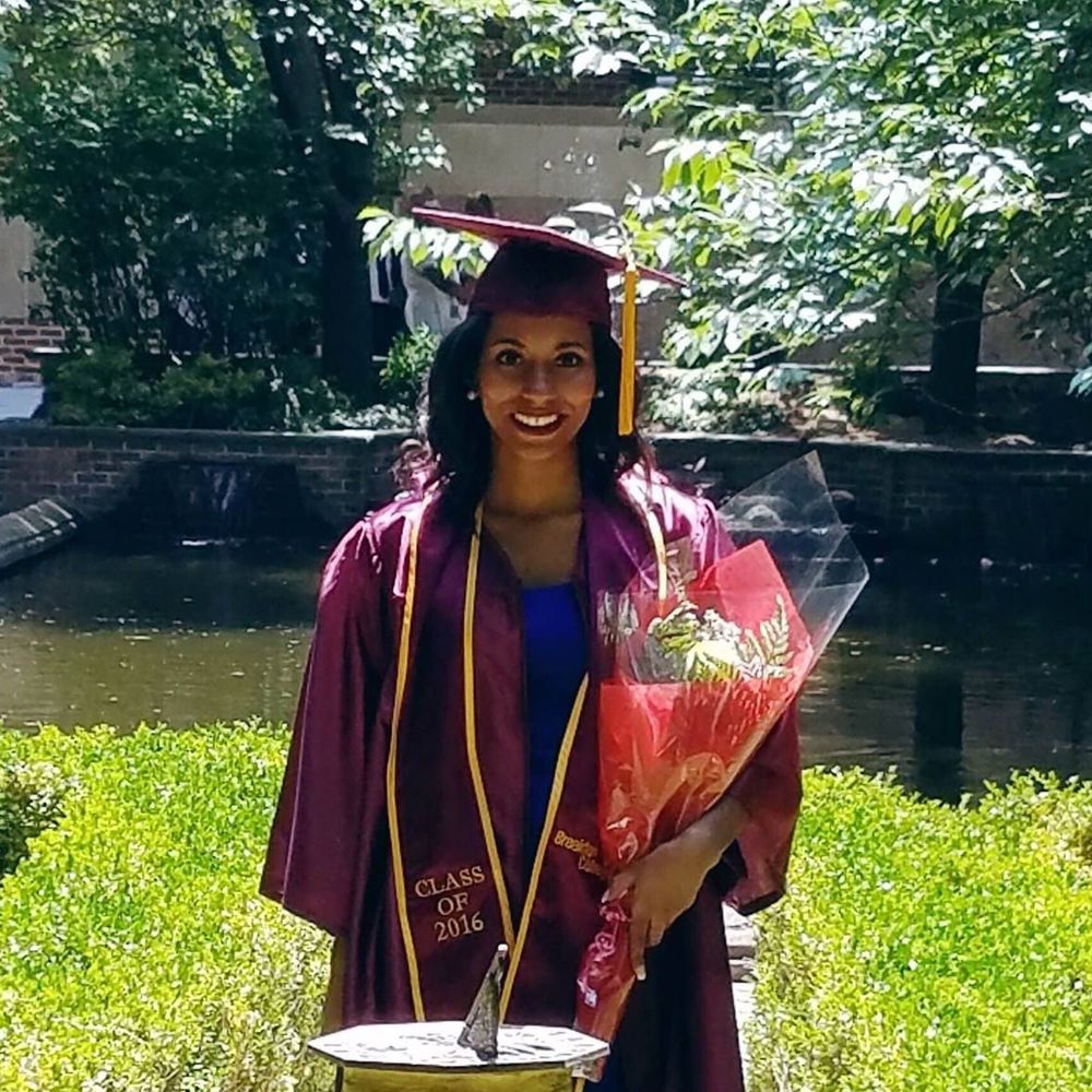 Meet your Posher, Yadira